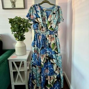 🔥SOLD🔥Nicole Miller Floral Blue Maxi Dress